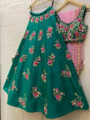 Lehenga : Tapeta lehengha choli With Dupata