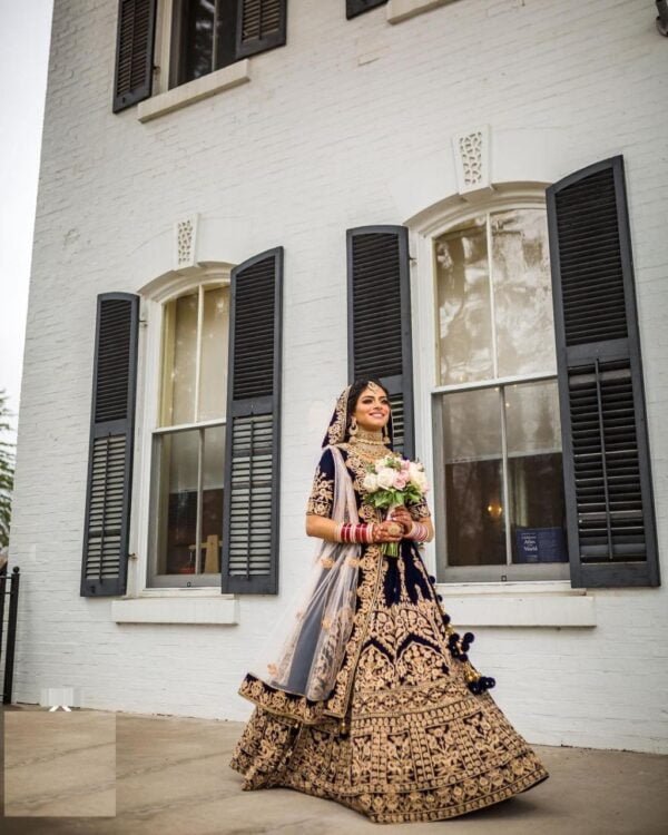 Lehenga : Velvet Embroidered Lehengha Choli Set