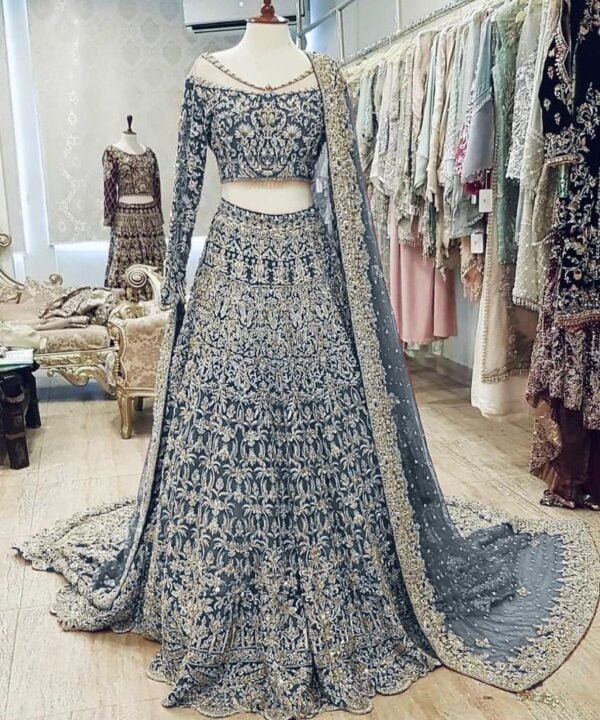 Lehenga : Bridal Designer Lehenga Choli