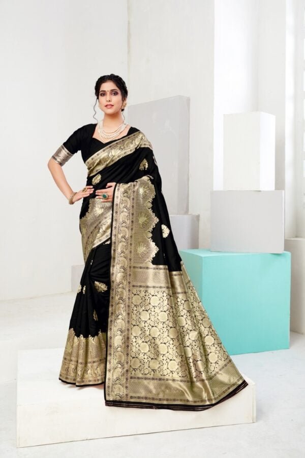 Banarasi Weaving Lichi Silk Saree With Rich Body Work