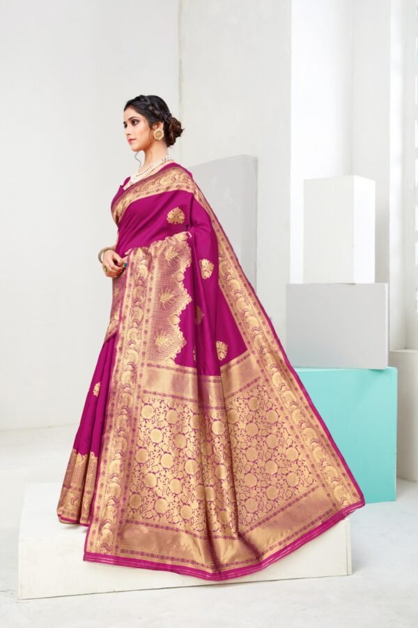 60 gm Blooming Silk Saree