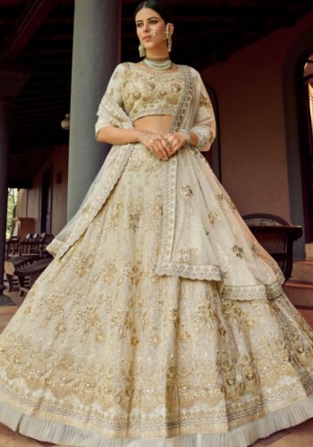 12 Full Flared Lehengas That Are An Iconic Choice for the Brides of Today