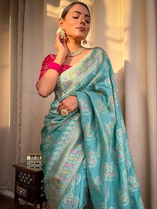 Woven Design Zari Banarasi Saree