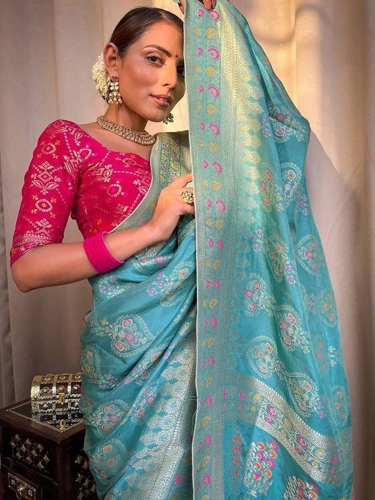 Woven Design Zari Banarasi Saree