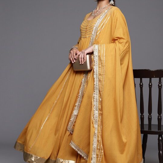 Anushka Sharma The Wedding Myntra Buy Anarkali Kurti Set Flipkart