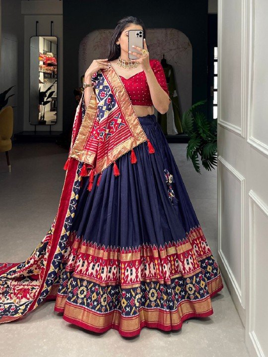 BAESD Printed Semi-Stitched Lehenga & Unstitched Blouse With Dupatta