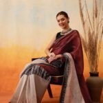 e5d1e36a-236d-4f44-b151-f916d98924a11728482778370-Silk-Land-Printed-Zari-Tissue-Half–Half-Ready-to-Wear-Saree-1